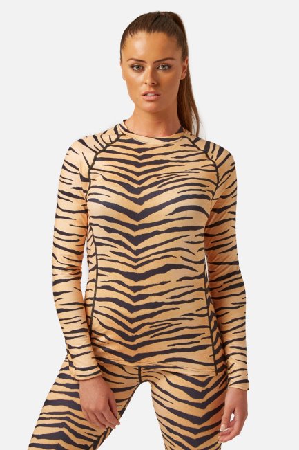 Best Tiger Carbondri® Behaaglijke Onderkleding Met Ronde Hals Voor Dames In De Bergen